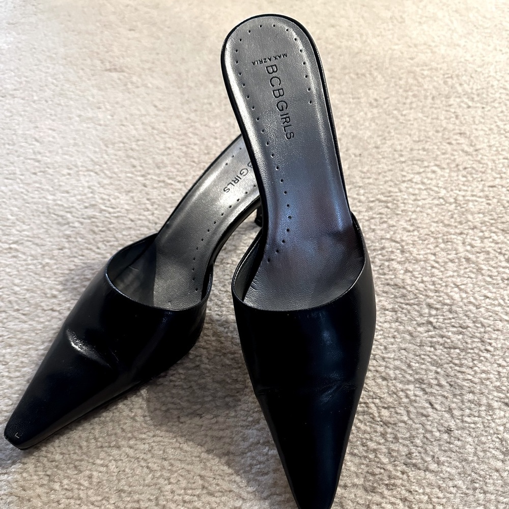 BCBGirls Max Azria Black Mule, 8 M